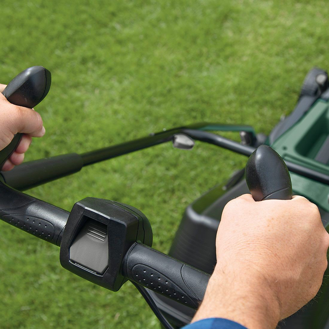 BOSCH UniversalRotak 36-550 Cordless Rotary Lawn Mower - Green & Black