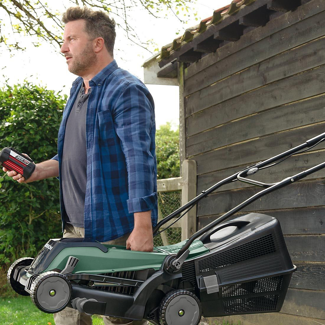 BOSCH UniversalRotak 36-550 Cordless Rotary Lawn Mower - Green & Black