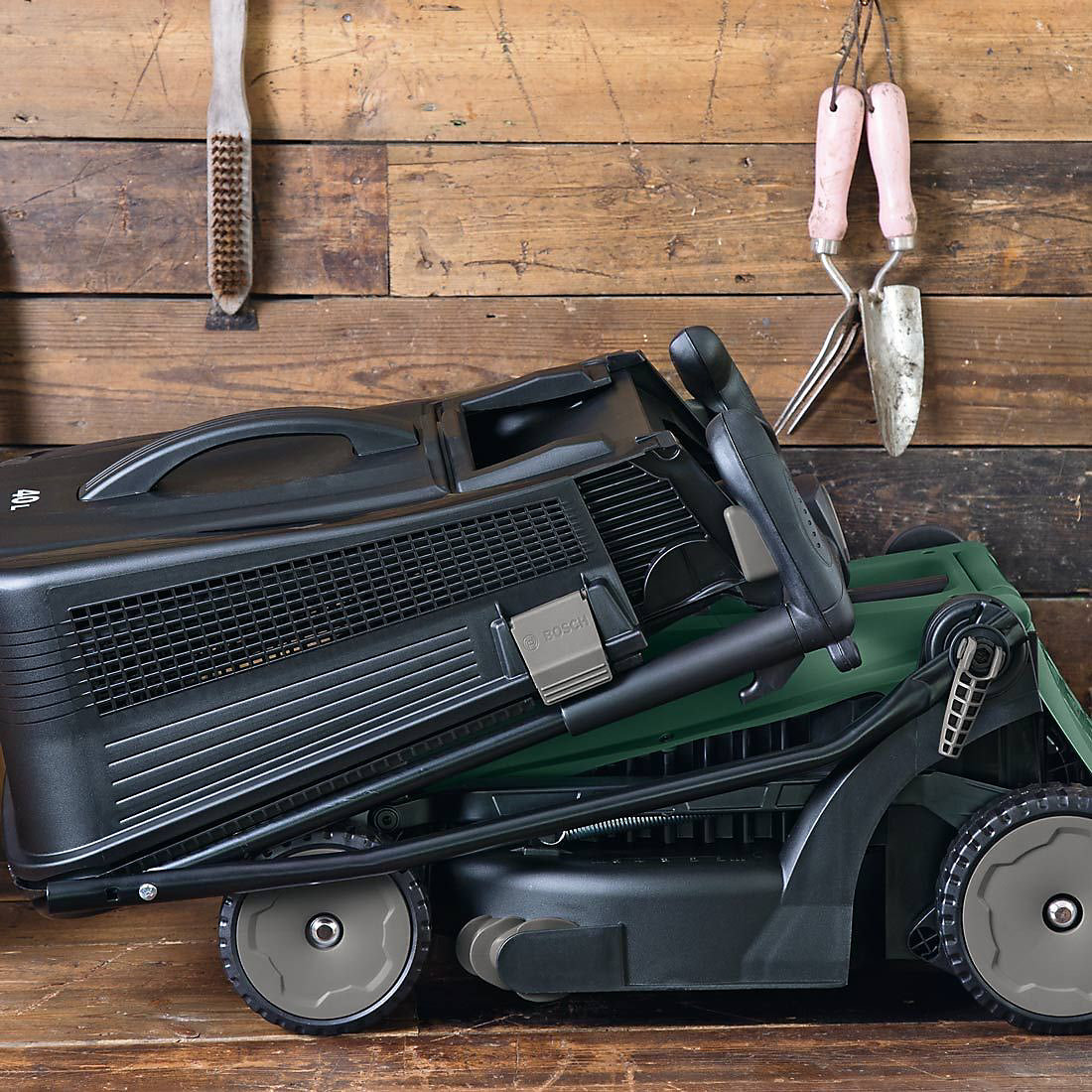 BOSCH UniversalRotak 36-550 Cordless Rotary Lawn Mower - Green & Black
