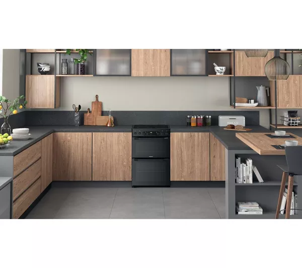 HOTPOINT Multiflow HDM67V9CMB 60 cm Electric Ceramic Cooker - Black