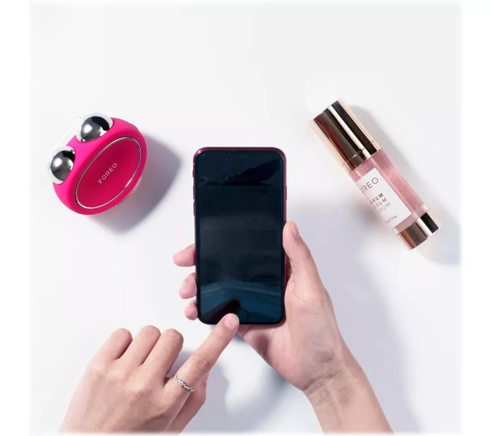 FOREO Bear Handheld Face Massager - Fuchsia