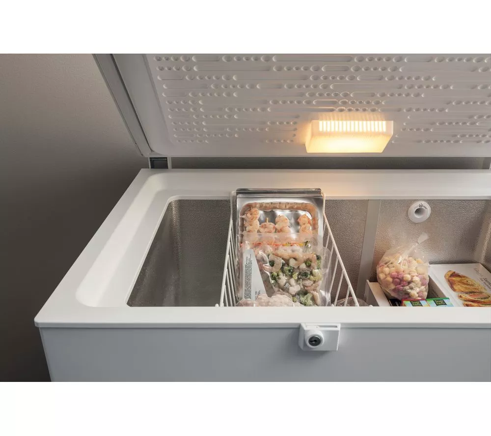 HOTPOINT CS2A 300 H FA 1 Chest Freezer - White