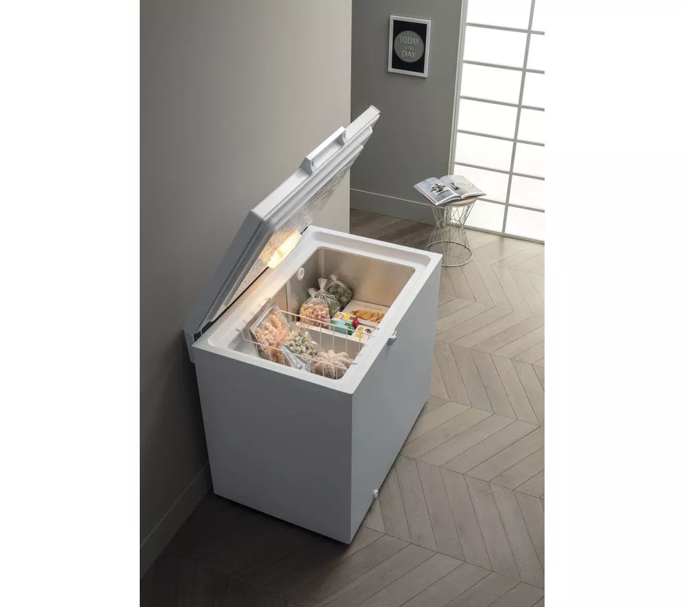 HOTPOINT CS2A 300 H FA 1 Chest Freezer - White