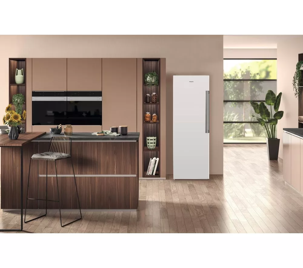 HOTPOINT UH6 F2C W UK Tall Freezer - White