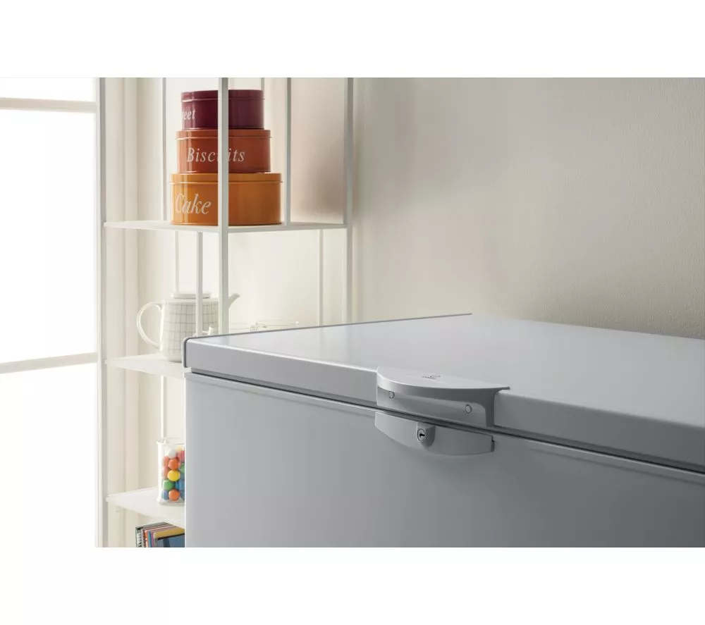 INDESIT OS 2A 200 H2 1 Chest Freezer - White