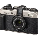 PENTAX 17 Compact Film Camera - Black