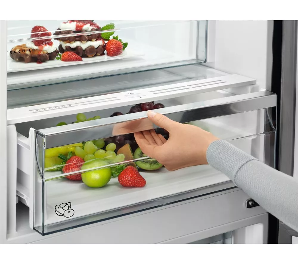 AEG 7000 RCB732E7MG 60/40 Fridge Freezer - Black