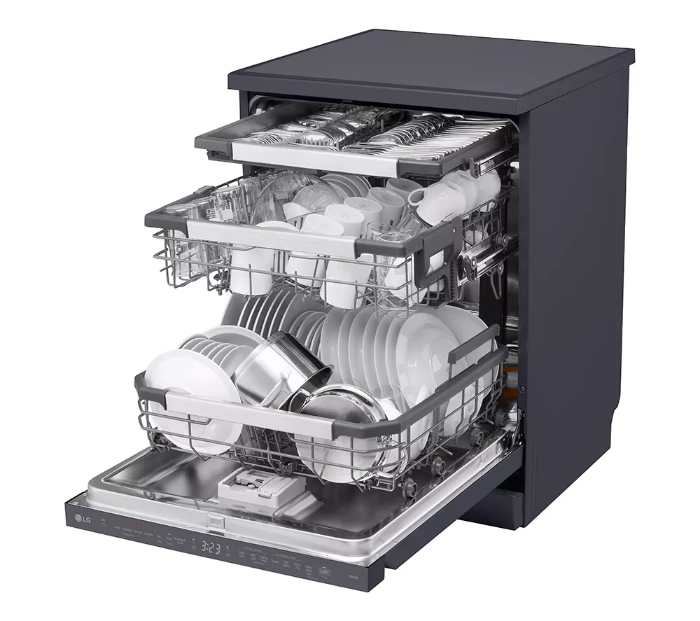 LG TrueSteam DF587HMS Full-Size WiFi-enabled Dishwasher - Black