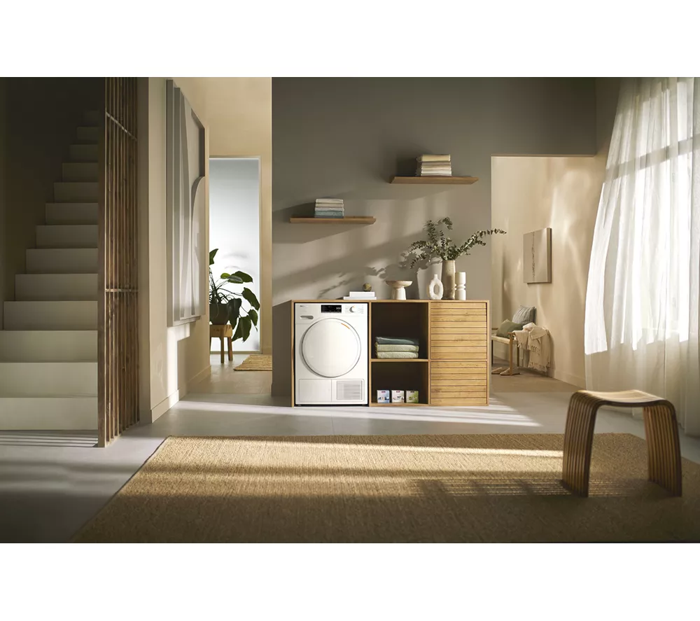 MIELE Active T1 TWA520WP 8 kg Heat Pump Tumble Dryer - White