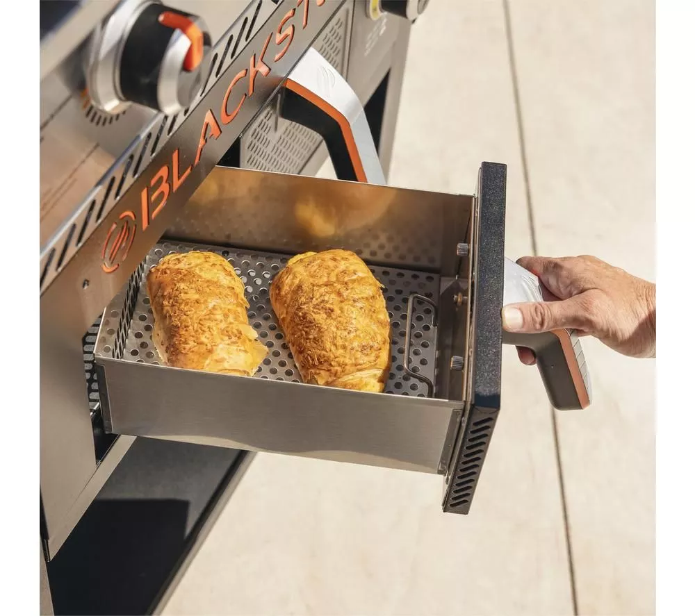 BLACKSTONE 28" Griddle Air Fryer Combo - Black