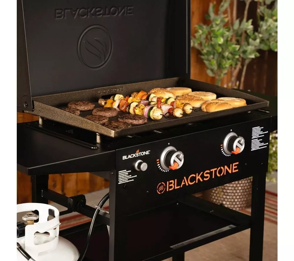 BLACKSTONE 2147EU 28" Gas BBQ with Hood - Black