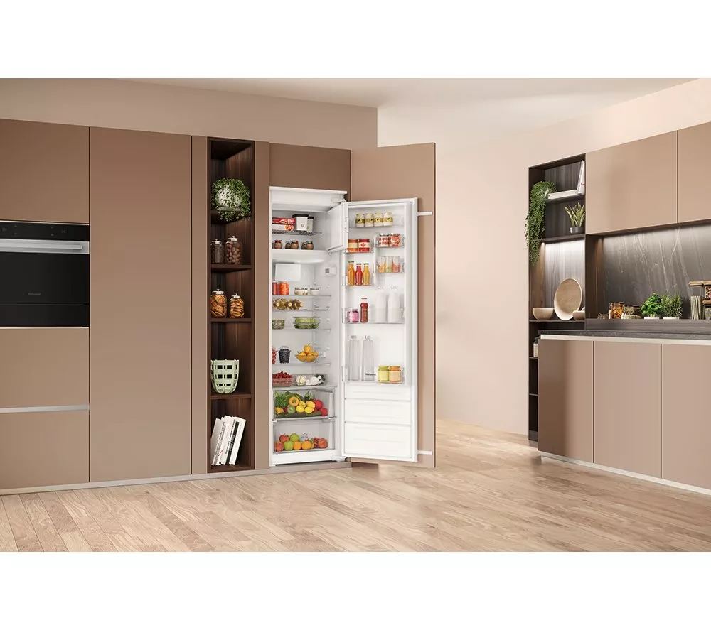 HOTPOINT HTSD184011A1 Integrated Tall Fridge - Sliding Hinge
