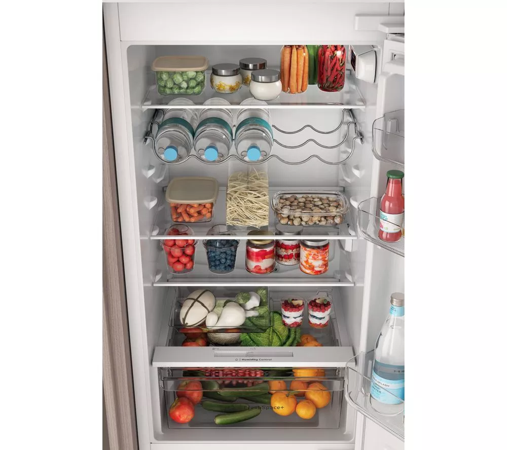 INDESIT Push&Go INC18D011B1 70/30 Integrated Fridge Freezer - Sliding Hinge