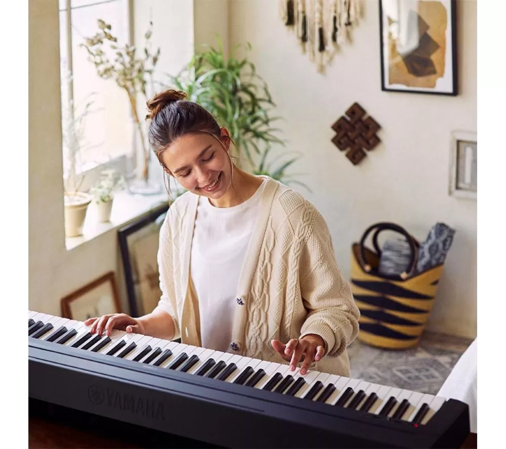 YAMAHA P-45B Digital Piano - Black