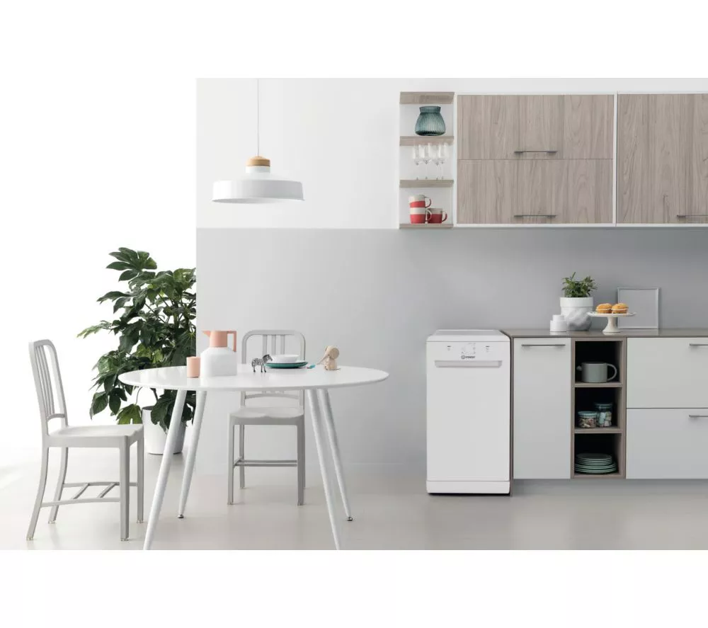 INDESIT IN2FE10CS90WUK Slimline Dishwasher - White