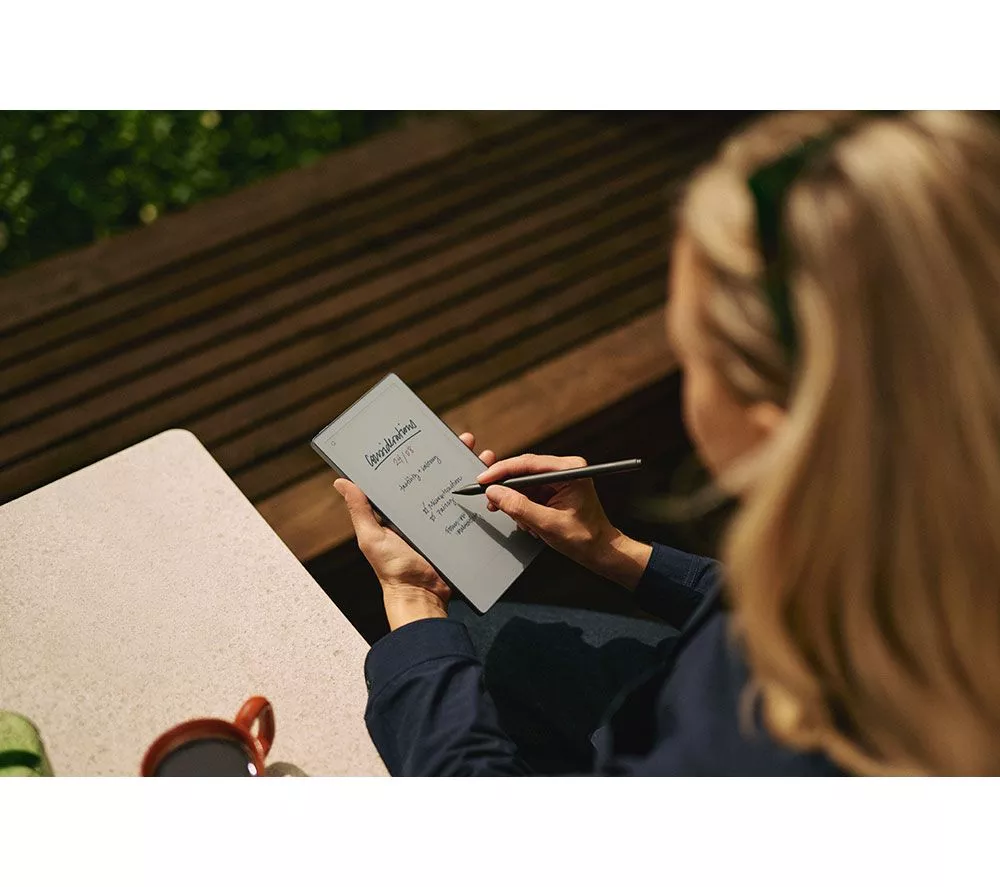 REMARKABLE Paper Pro Move with Marker Plus