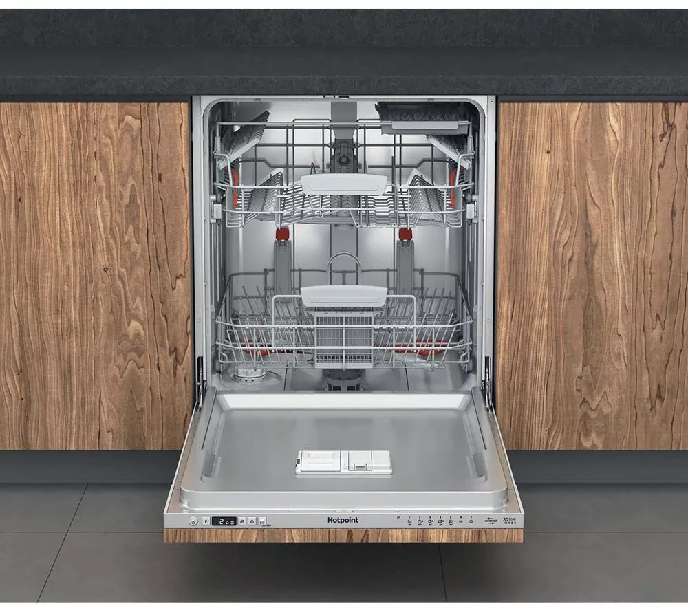 HOTPOINT HDIC 3B+26 C W UK Full-size Fully Integrated Dishwasher