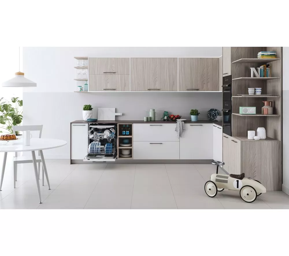 INDESIT DIO3T131 FE UK Full-size Fully Integrated Dishwasher
