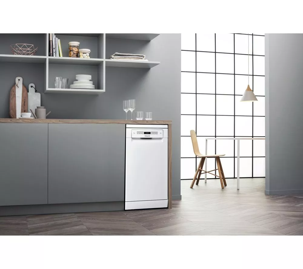 HOTPOINT HSFO 3T223 W UK N Slimline Dishwasher - White