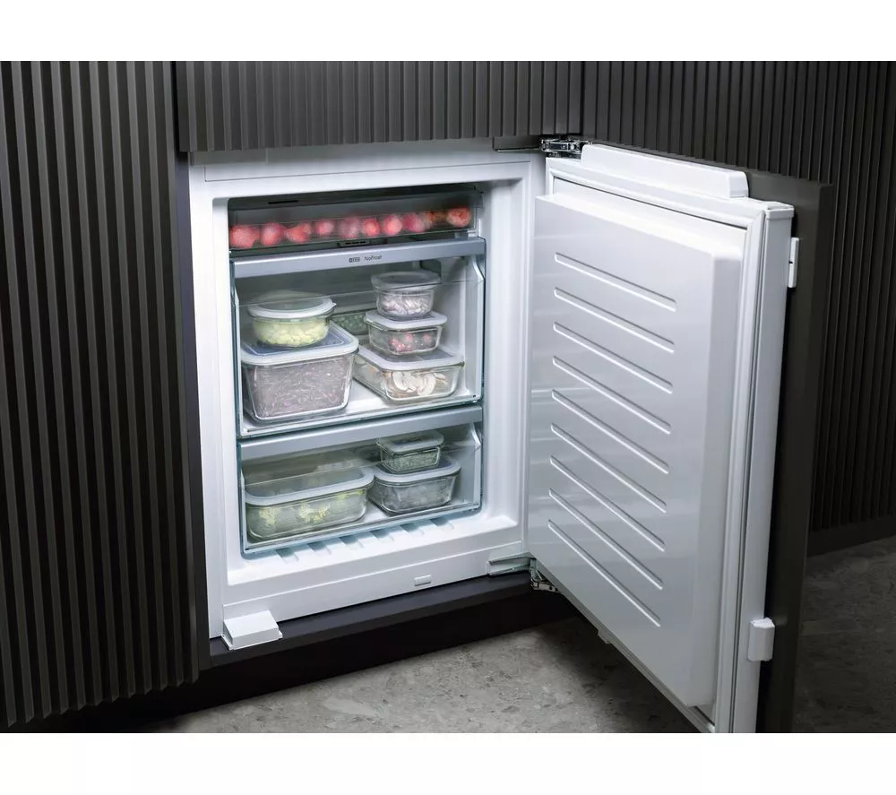 MIELE Active KDN 7724 E Integrated Fridge Freezer - Fixed Hinge