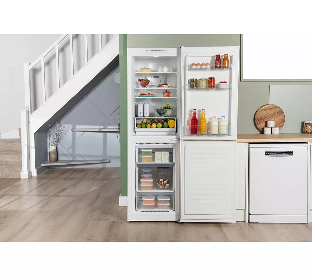 BOSCH Series 2 KGN34NWEAG 50 50 Fridge Freezer - White
