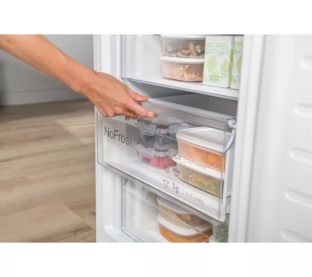BOSCH Series 4 KGN392WDFG 70 30 Fridge Freezer - White