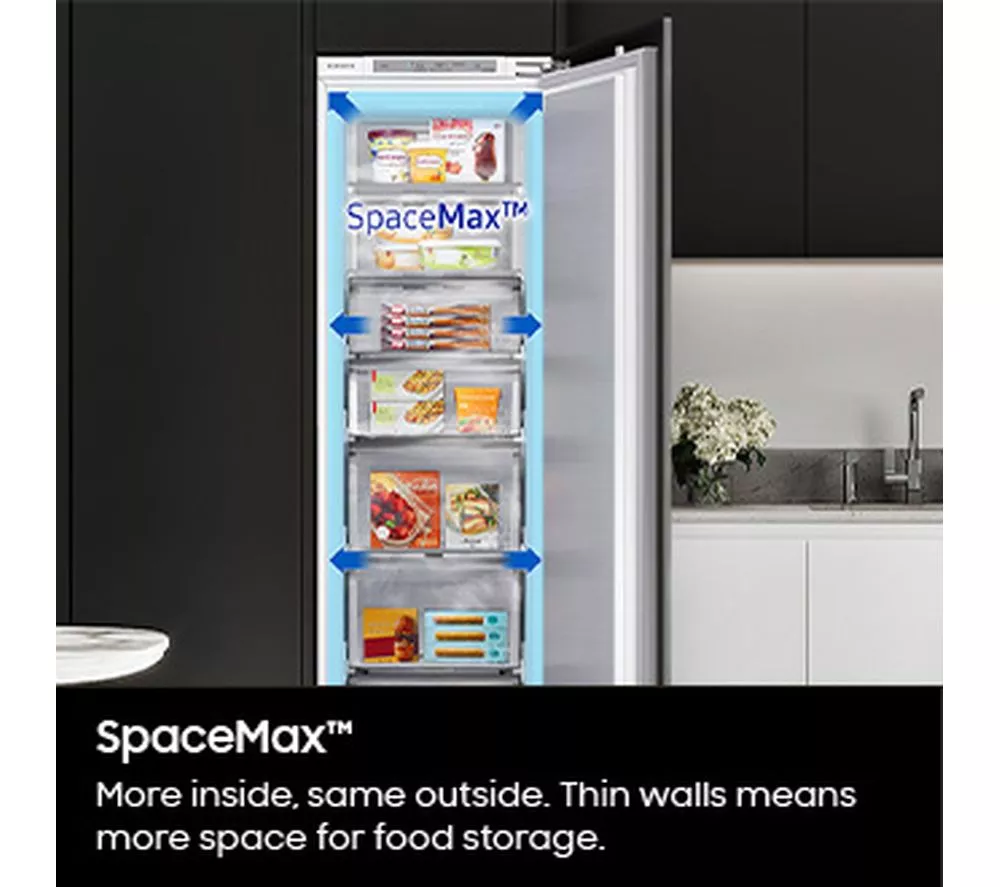 SAMSUNG Series 5 SpaceMax RB33B610EWW EU 70 30 Fridge Freezer - White