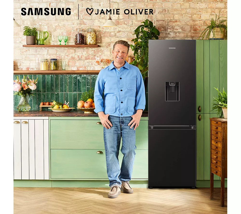 SAMSUNG Series 6 SpaceMax RB34C632EBN EU Smart 65 35 Fridge Freezer - Black