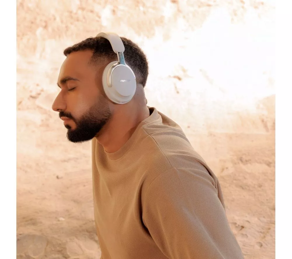 BOSE QuietComfort Ultra Wireless Bluetooth Noise-Cancelling Headphones - White