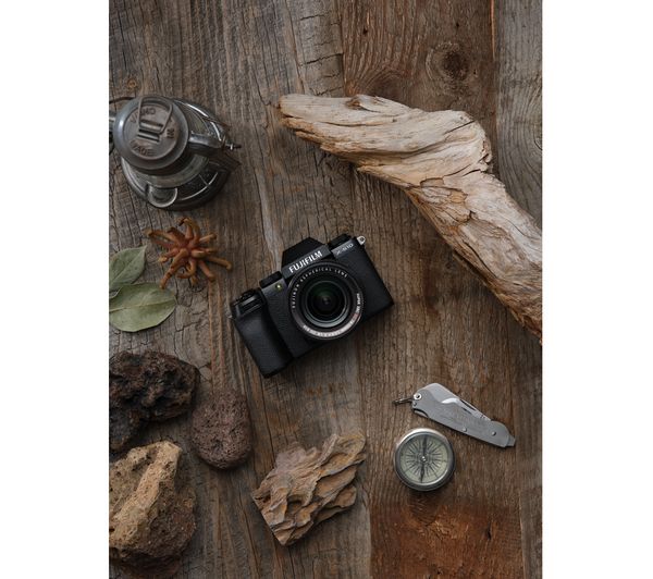 FUJIFILM X-S10 Mirrorless Camera with FUJINON XC 15-45 mm f 3.5-5.6 OIS PZ Lens