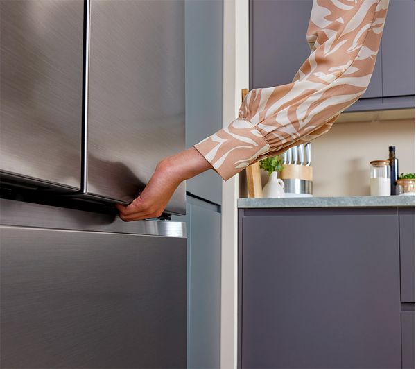 SAMSUNG Series 7 Twin Cooling Plus RF50A5002S9 EU Fridge Freezer - Matte Stainless Steel