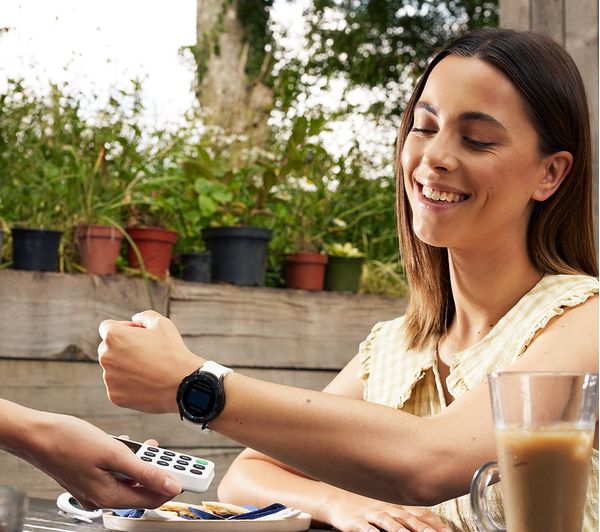 SAMSUNG Galaxy Watch4 Classic 4G with Bixby & Google Assistant - Silver 46 mm