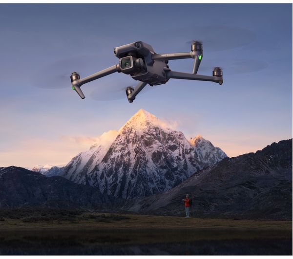 DJI Mavic 3 Classic Drone with Controller - Space Grey